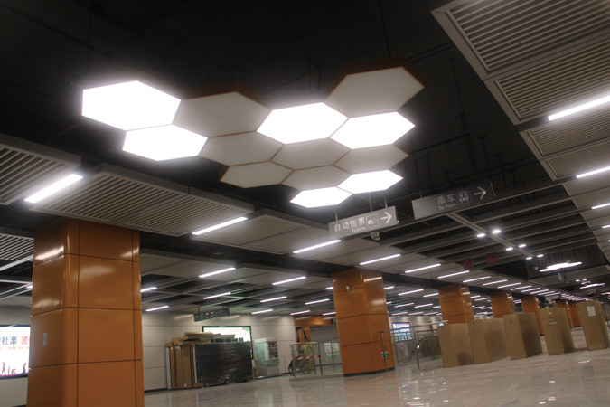 2700K-3500K Hexagon LED Panel Light Suspension Led Panel For Metro Station 2